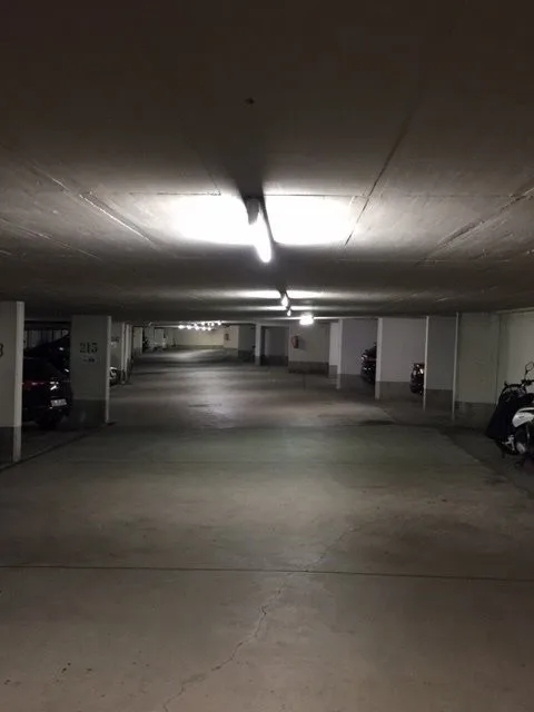 QUARTIER DE CHAMPEL - Parking intérieur