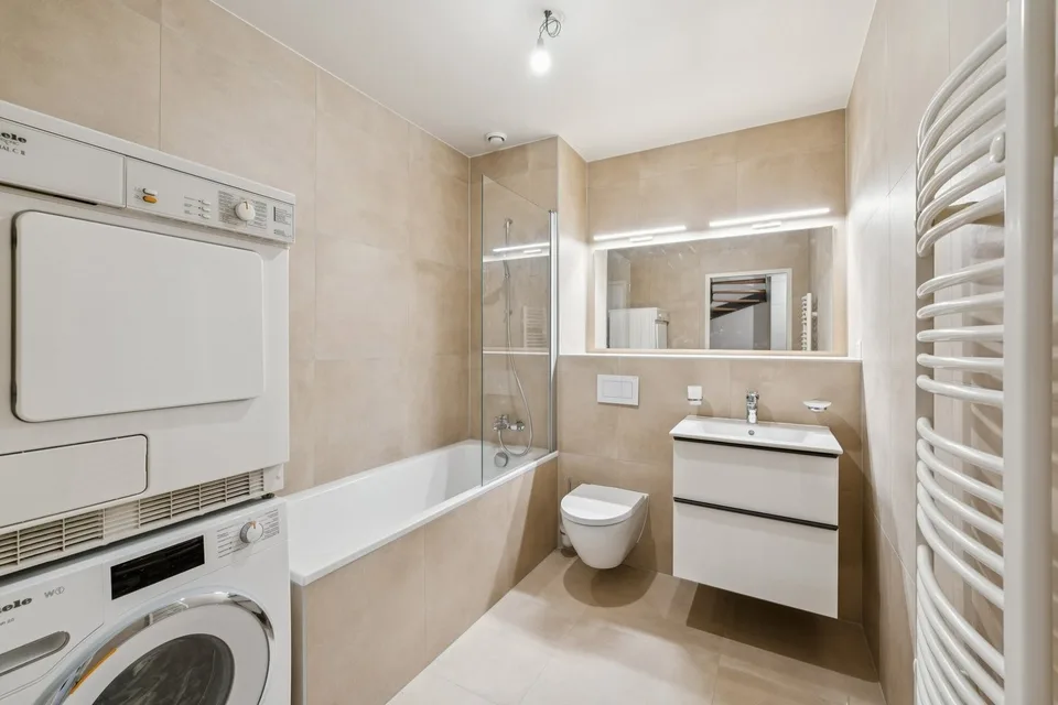 Exceptionnel attique en duplex avec terrasse rooftop !