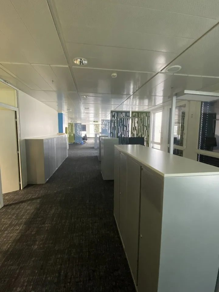 Bureaux de 677 m2- 3ème étage- au Geneva Business Center à Lancy – photo 8 of 9