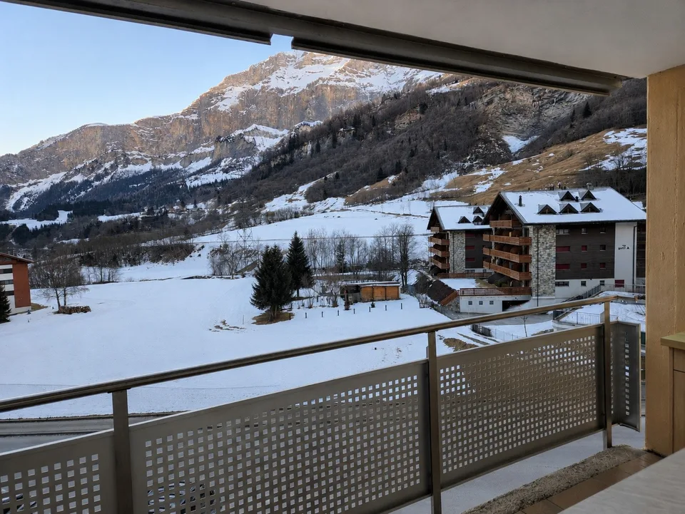 Möbliertes 1½-Zimmer-Studio mit Balkon und Bergblick in Leukerbad
