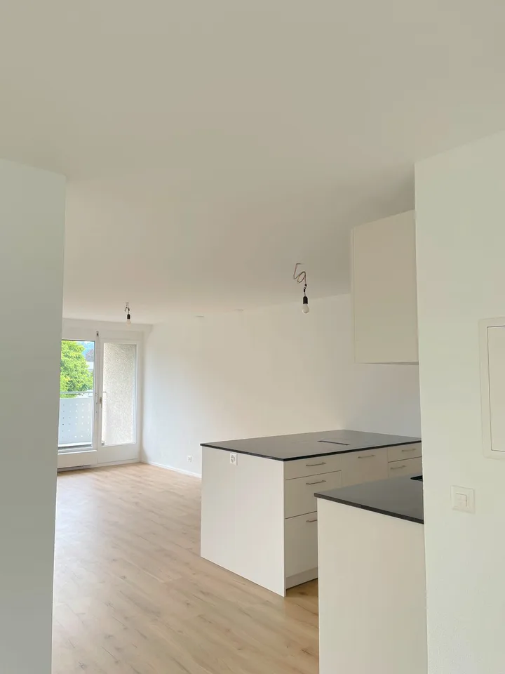 Aussergewöhnliche, neue Zweieinhalbzimmer-Wohnung in Münsingen