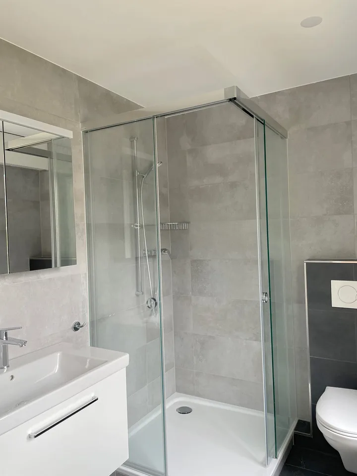 Aussergewöhnliche, neue Zweieinhalbzimmer-Wohnung in Münsingen