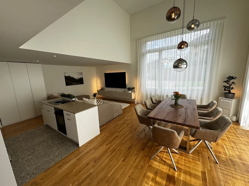 Befristet, möbliert: 4.5-Zimmer-Maisonette in Uster
