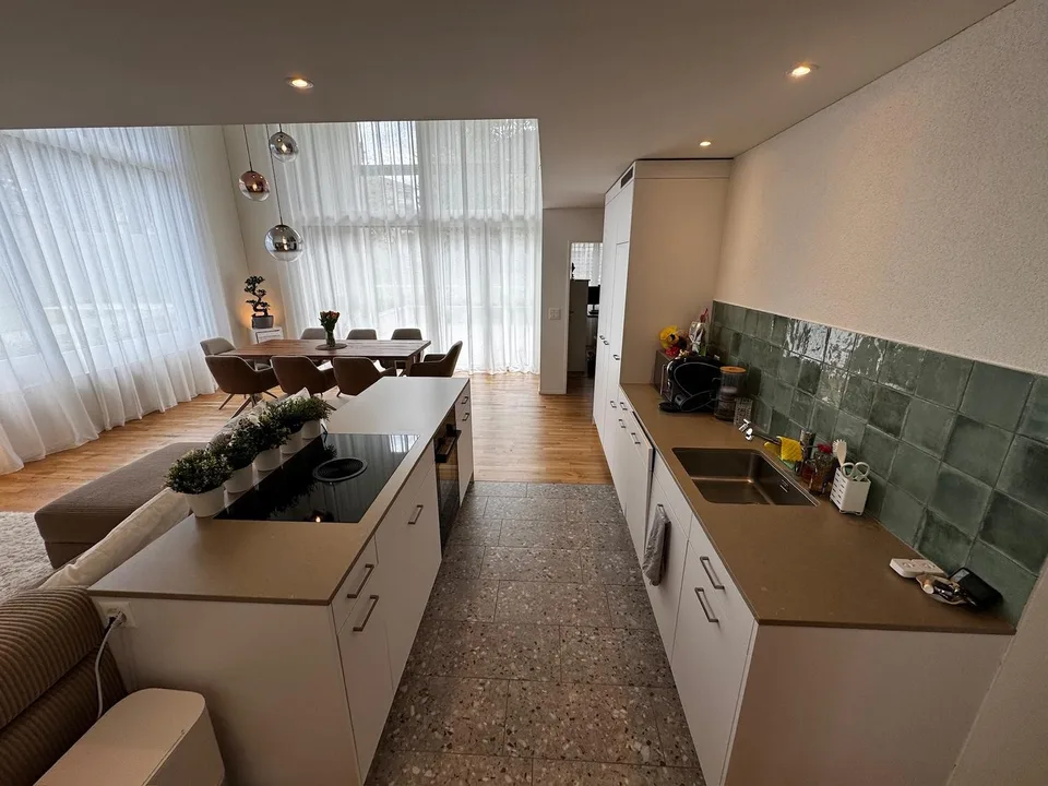 Befristet, möbliert: 4.5-Zimmer-Maisonette in Uster