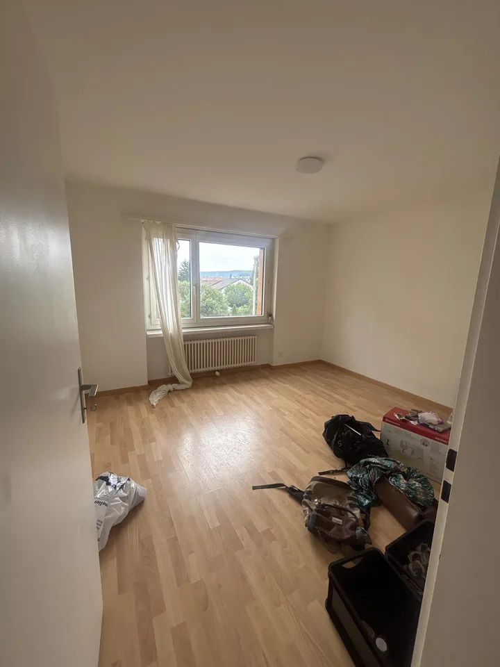 ⸻  🏡 Mitbewohner/in gesucht in Neuenhof