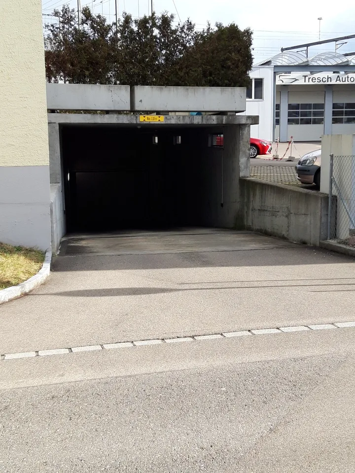 Garageplatz nahe Bahnhof