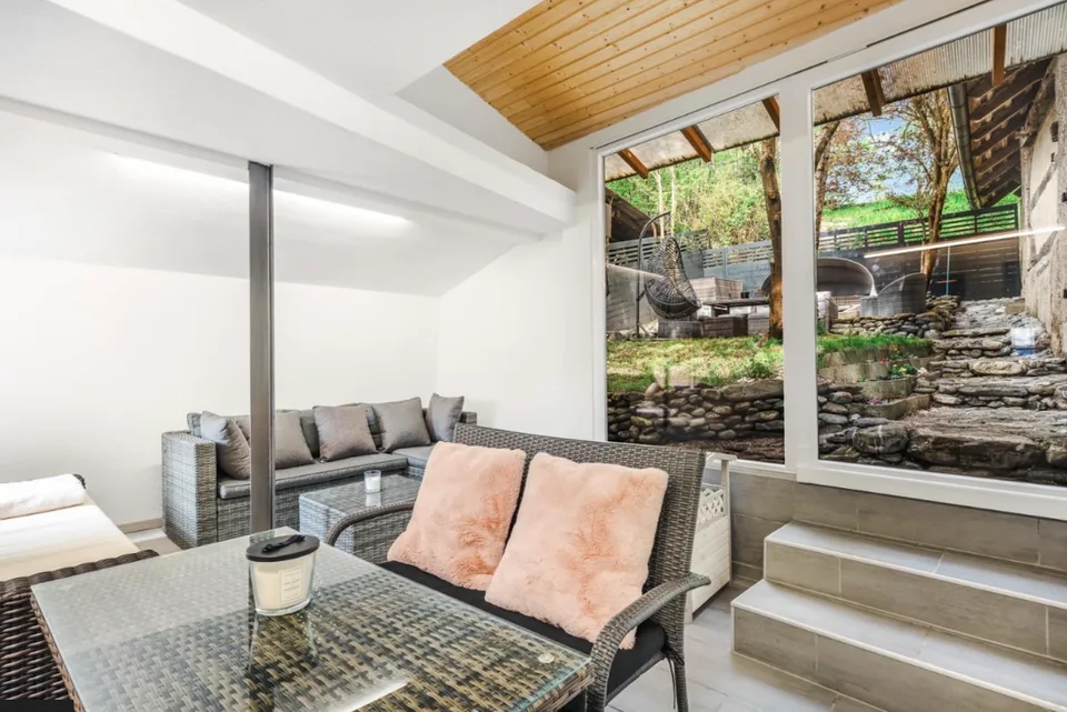 Dörflingen – Gepflegte 4.5-Zimmer-Wohnung im Grünen, mit Garten und Wintergarten