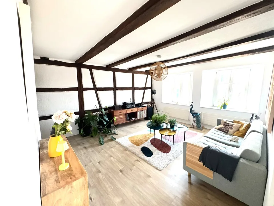 Dörflingen – Gepflegte 4.5-Zimmer-Wohnung im Grünen, mit Garten und Wintergarten
