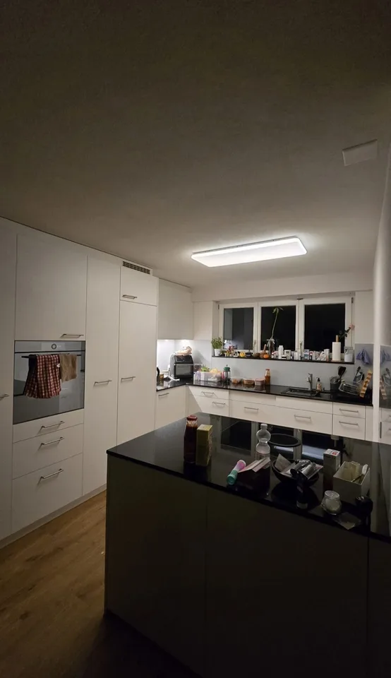 WG-ZIMMER IN EFFRETIKON (ZH)  ZUHAUSE MIT GARTEN & POOL