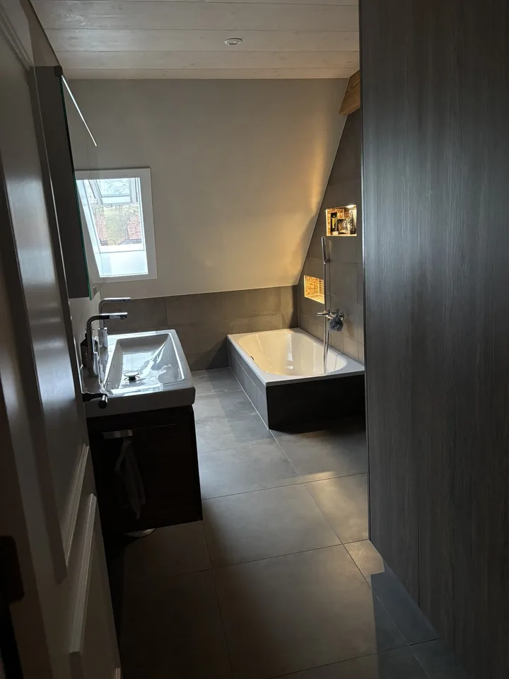 4.5 Zimmer Dachwohnung mit Loggia und Gartensitzplatz