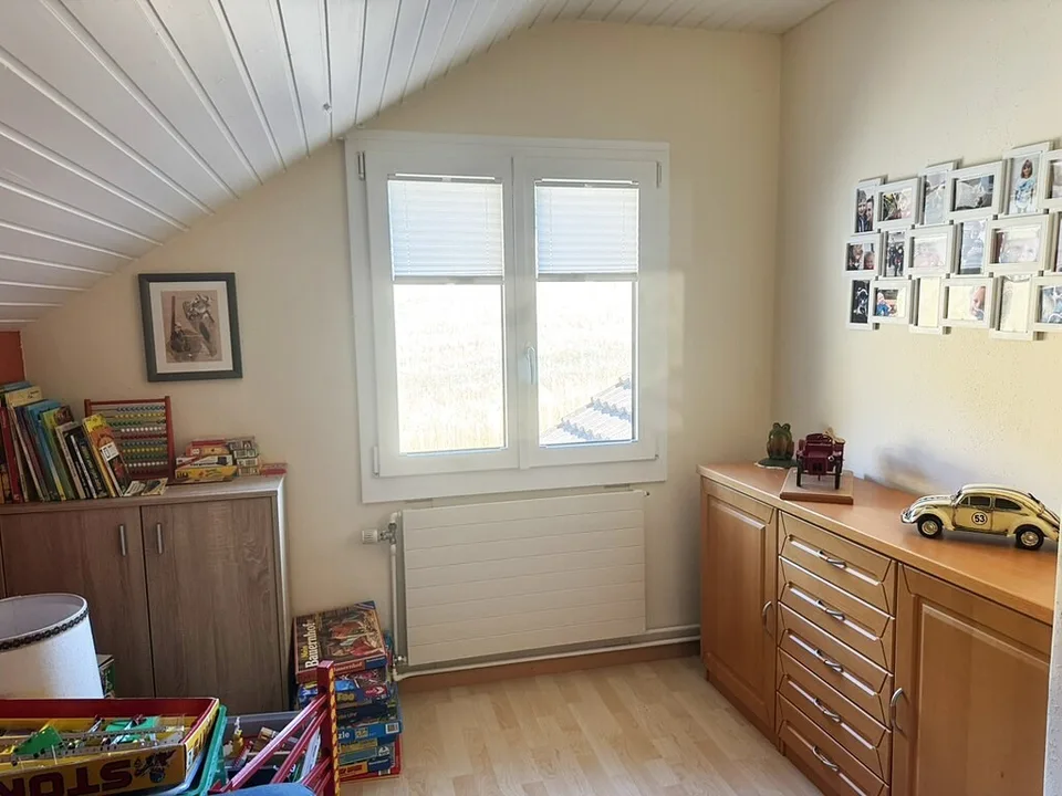 Charmantes 4½-Zimmer-Chalet mit grossem Garten – ruhige Lage in Oftringen