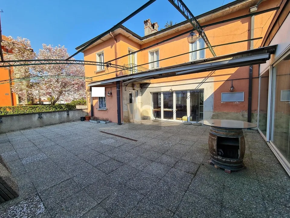 SPAZIOSO CON TERRAZZA