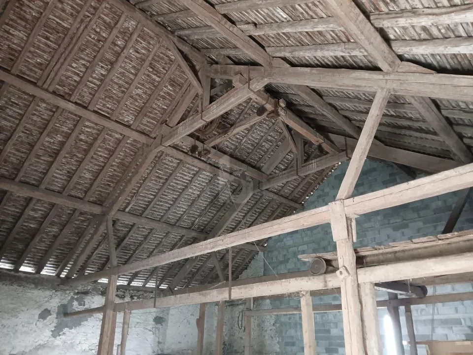 FERME À RÉNOVER