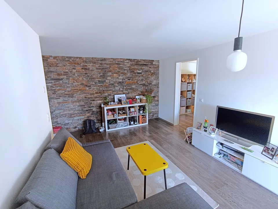 2.5-Zimmer-Wohnung mit Balkon & Waschturm