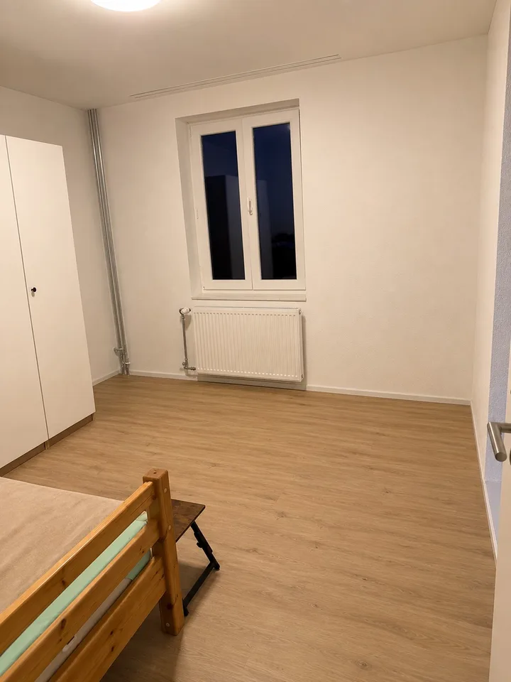 Moderne 3.5-Zimmer-Wohnung mit Geschirrspüler & eigener Waschküche für 1’370 CHF
