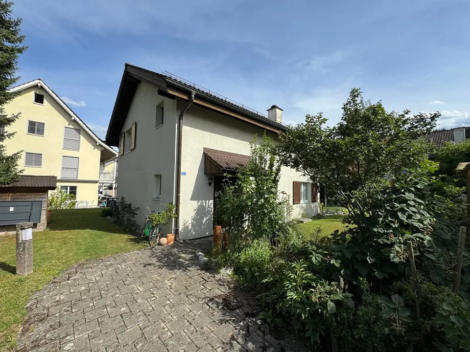 Charmantes 5.5-Zimmer-Einfamilienhaus mit Garten & Top-Mietkonditionen in Winterthur Hegi