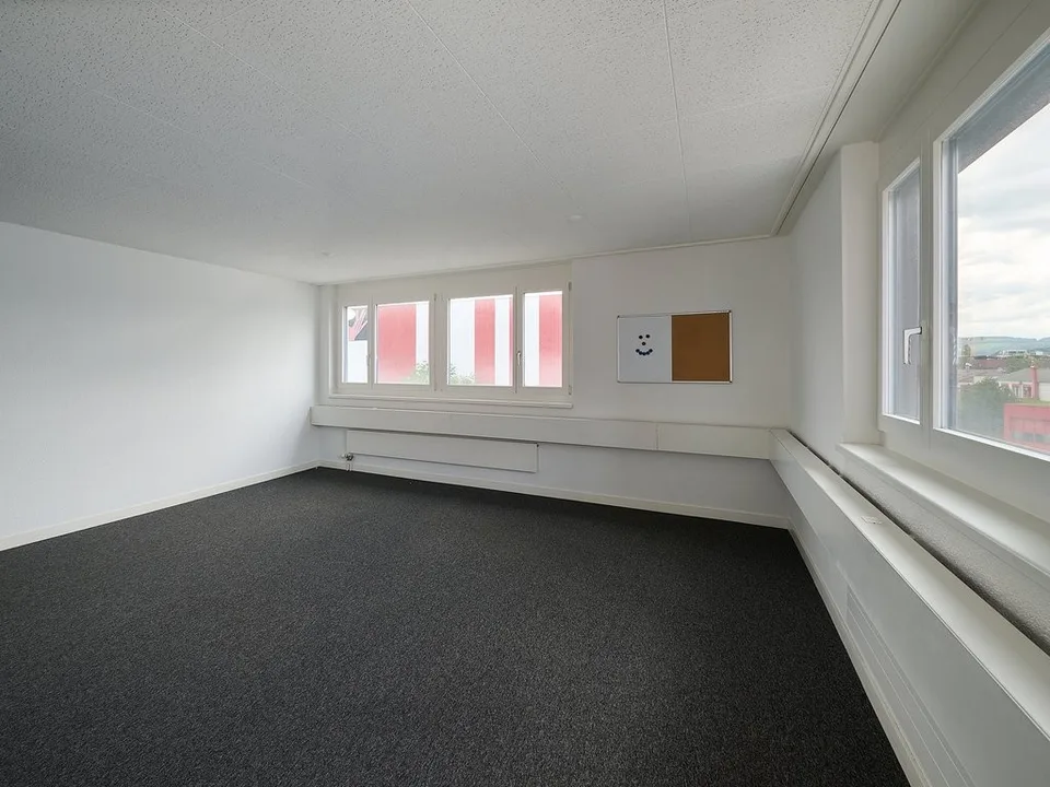 Hervorragend erschlossene Büroräume auf dem Dreispitz – Foto 8 von 12