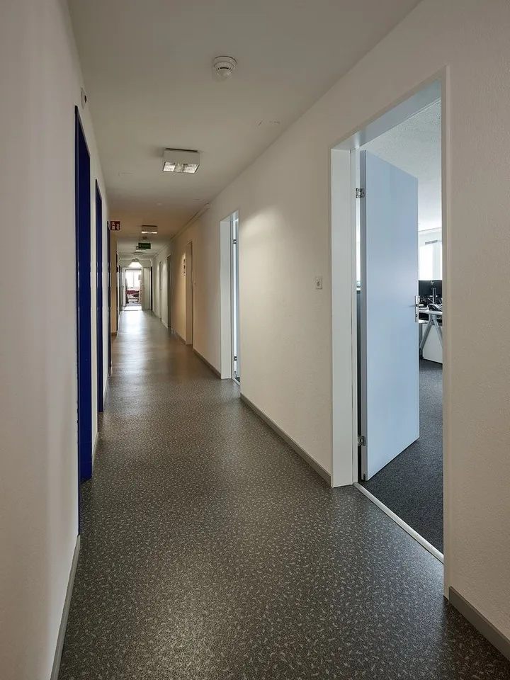Hervorragend erschlossene Büroräume auf dem Dreispitz