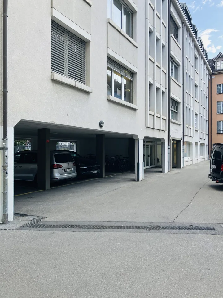 Sonniger Arbeitsplatz im Zentrum von Chur