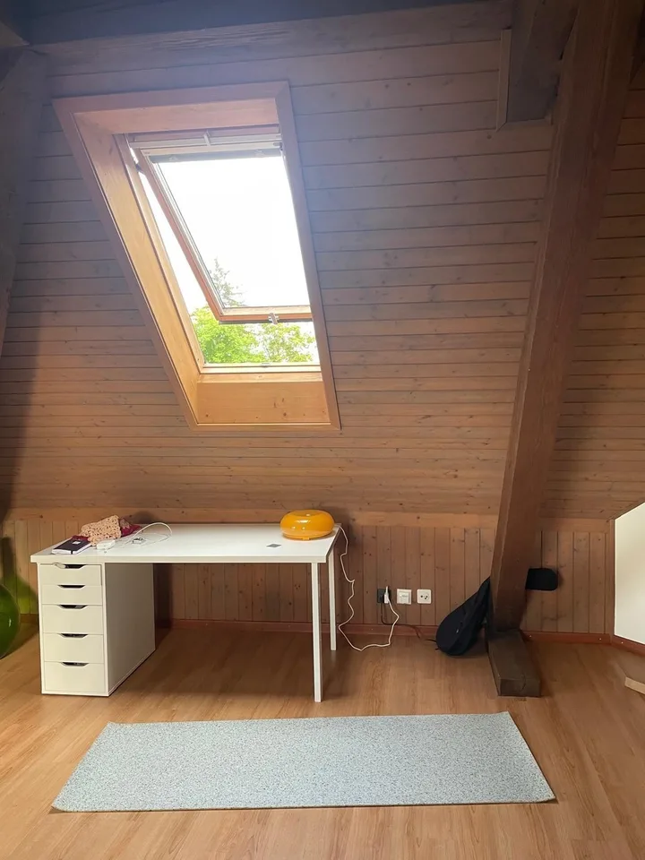 Kleine aber sehr zentrale 2,5 Zimmerwohnung zur Untermiete