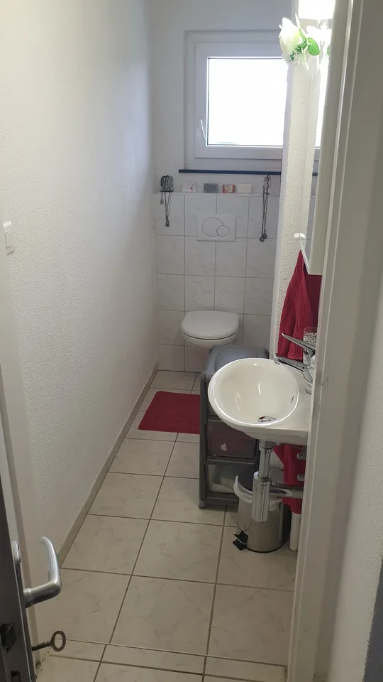 Helles WG-Zimmer zu vermieten All inclusive