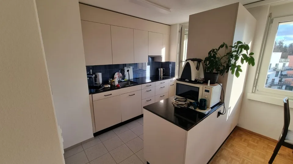 Helles 16.5 m² Zimmer in neuer 4er-WG in Kloten (01.09.2026–31.12.2026)