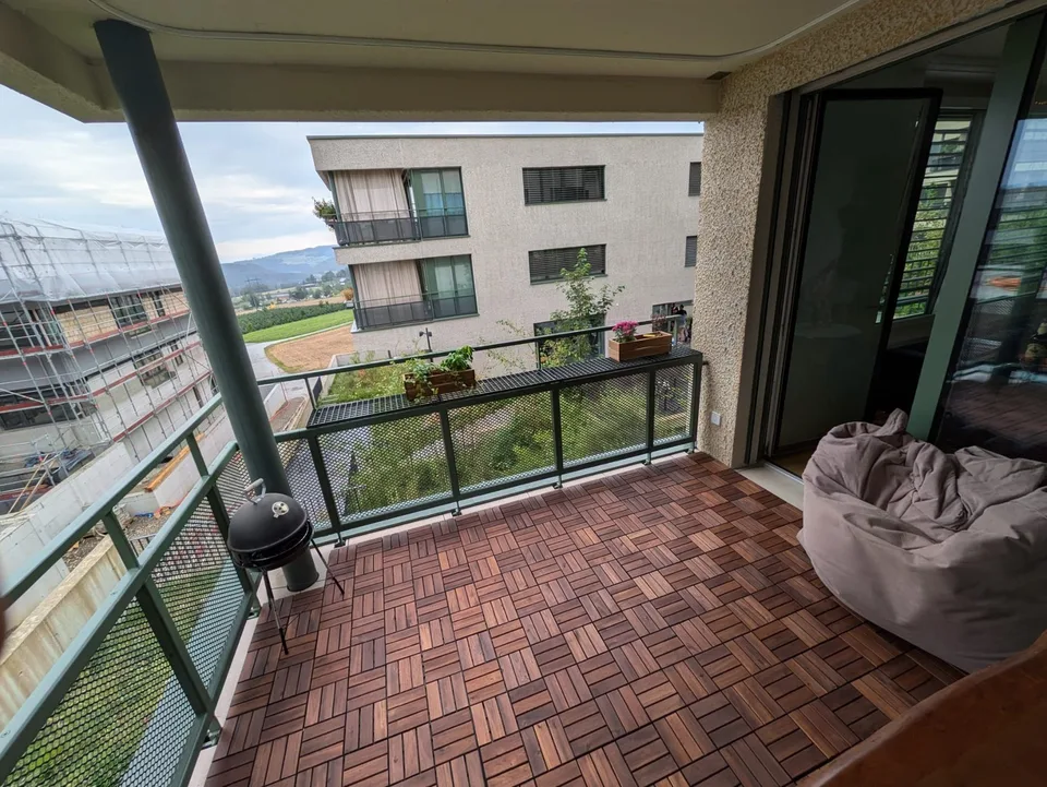 (Sublet) Bright and Modern 2.5 Room Apartment with Cozy living space - 1 month