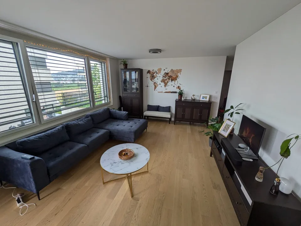 (Sublet) Bright and Modern 2.5 Room Apartment with Cozy living space - 1 month