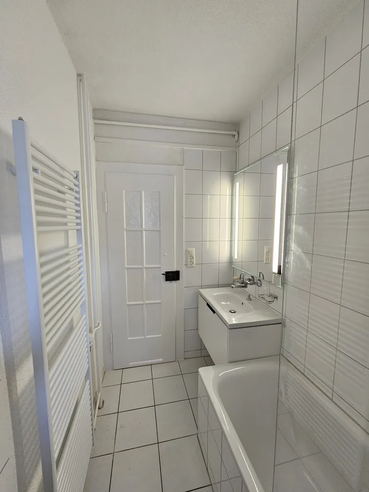 Exklusive Altbauwohnung mit Fischgrätparkett und Weitblick in Zürich-Wipkingen