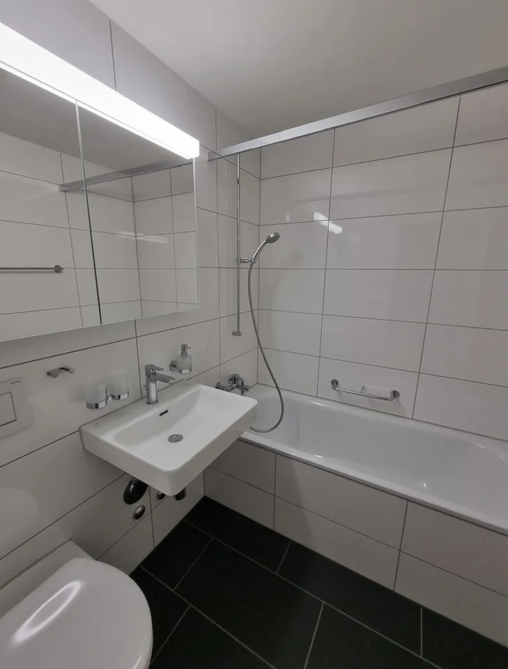 Moderne 3 Zimmerwohnung, Nähe Zürich