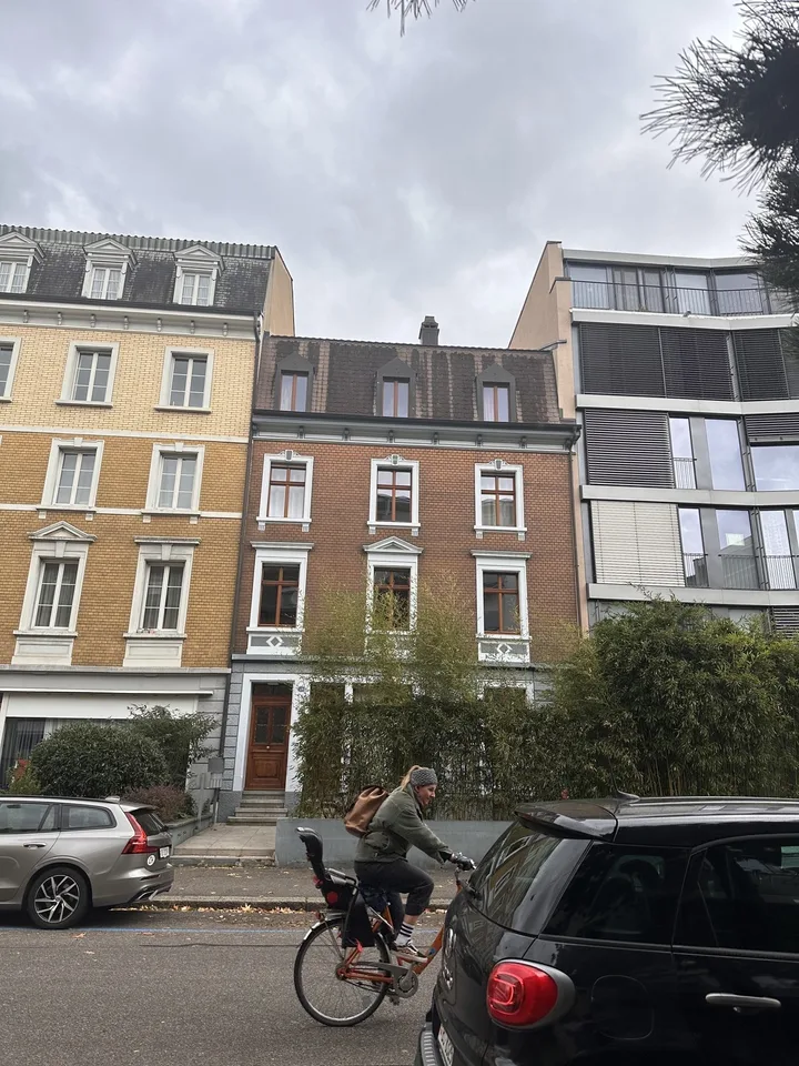 3 rooms furnished flat in Basel center