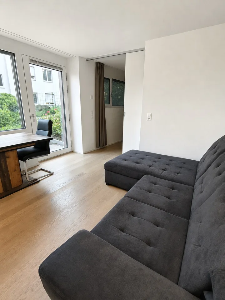 Modernes 1.5-Zimmer-Studio mit Balkon in Erlenbach ZH