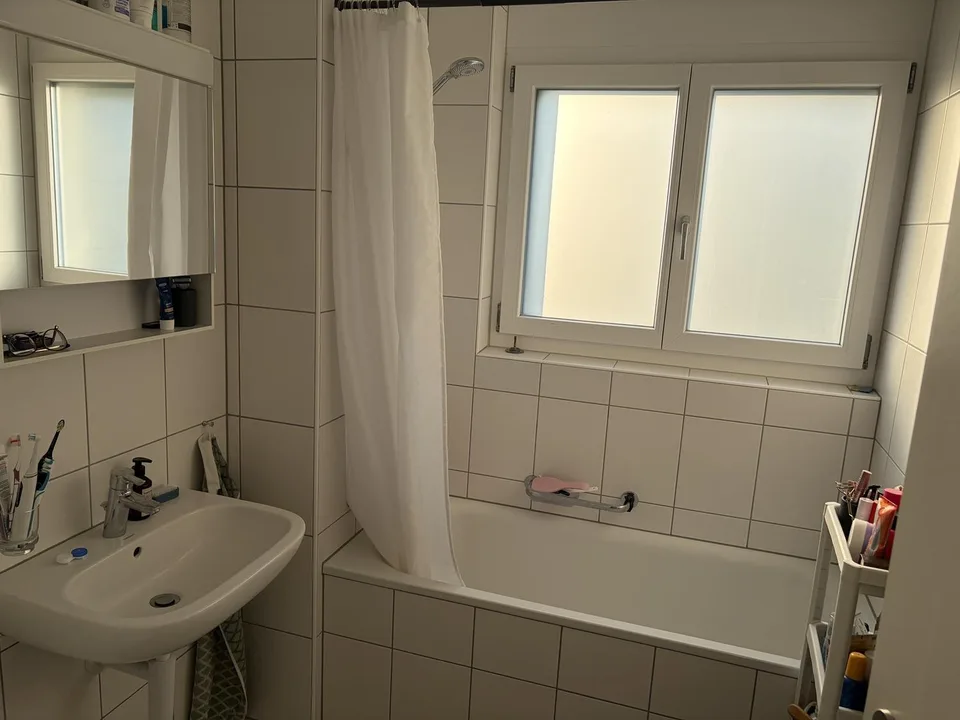 Helle 3.5 Zimmer in ruhiger Lage