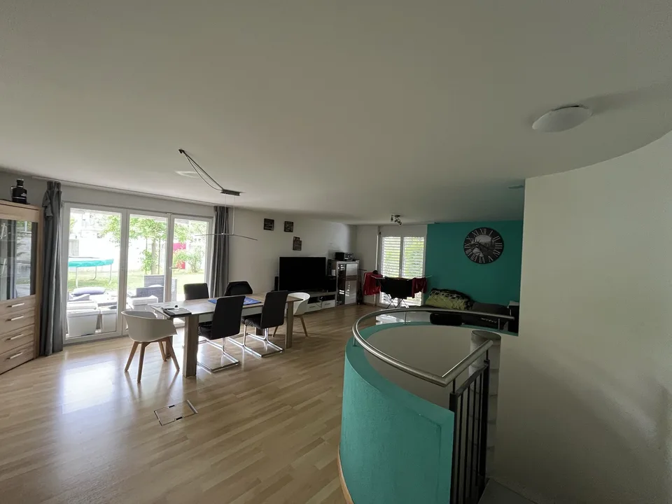 Charmante 4.5-Zimmer-Wohnung mit grossem Garten in Herznach – alles inklusive!