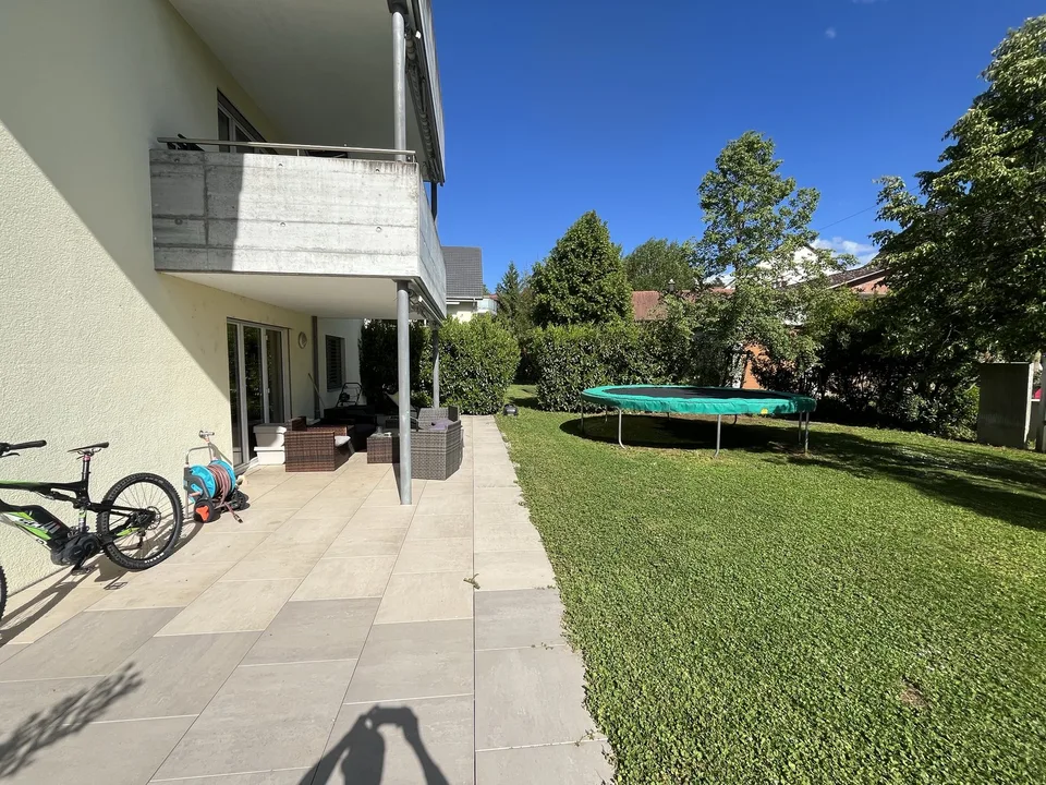 Charmante 4.5-Zimmer-Wohnung mit grossem Garten in Herznach – alles inklusive!