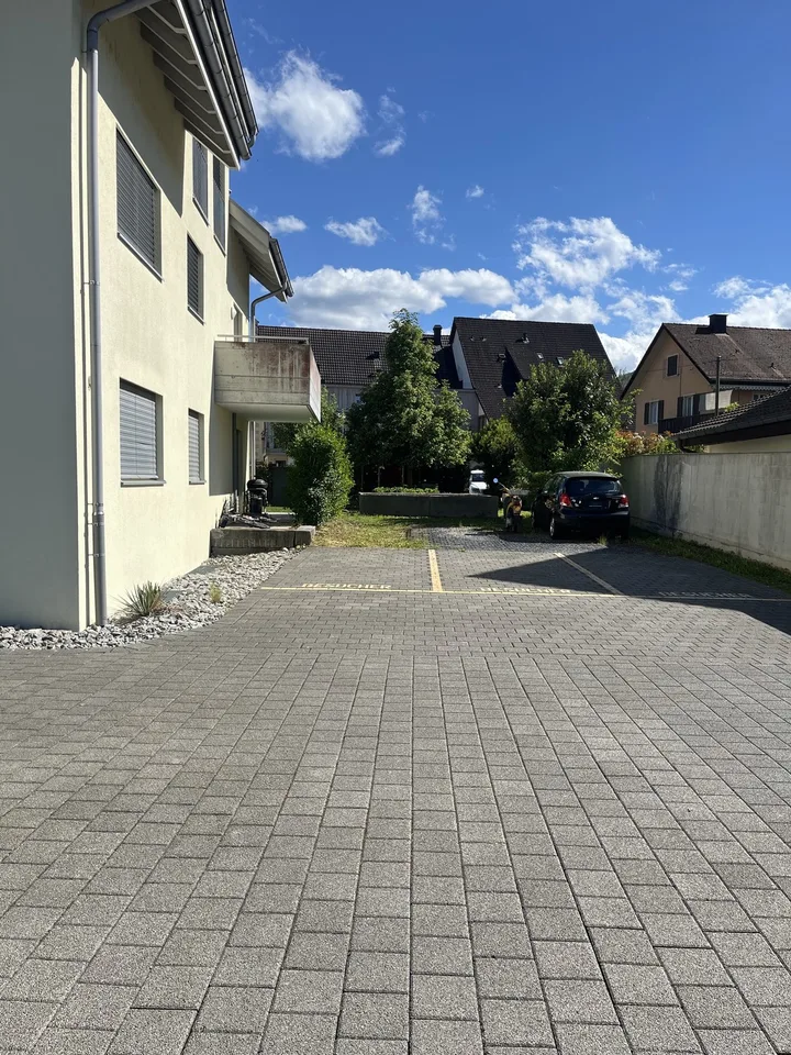 Charmante 4.5-Zimmer-Wohnung mit grossem Garten in Herznach – alles inklusive!