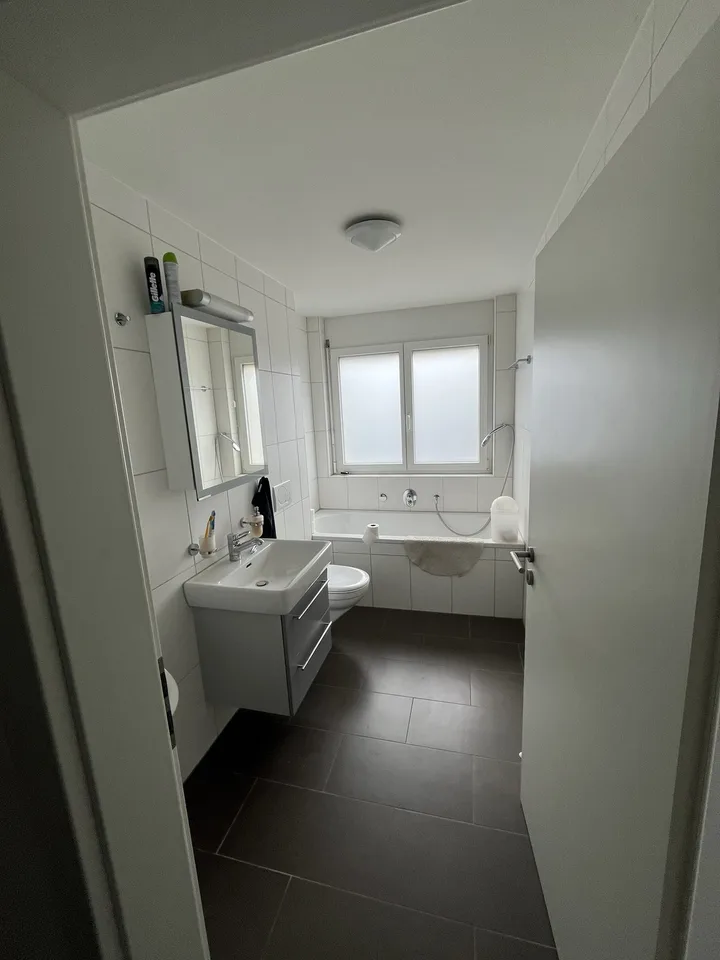 Charmante 4.5-Zimmer-Wohnung mit grossem Garten in Herznach – alles inklusive!