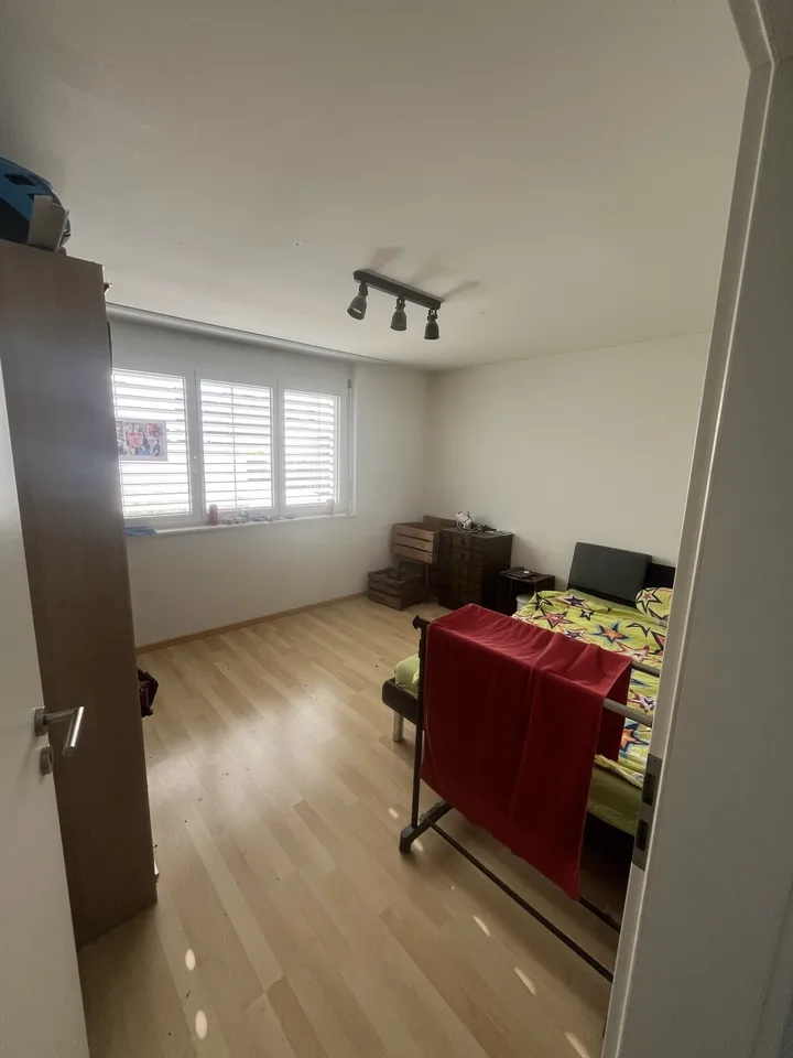 Charmante 4.5-Zimmer-Wohnung mit grossem Garten in Herznach – alles inklusive!