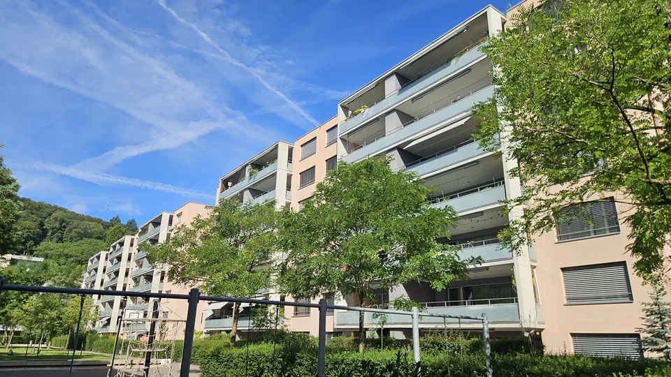 Helle 3.5 Zimmer-Attikawohnung zu vermieten per 1. September 2026