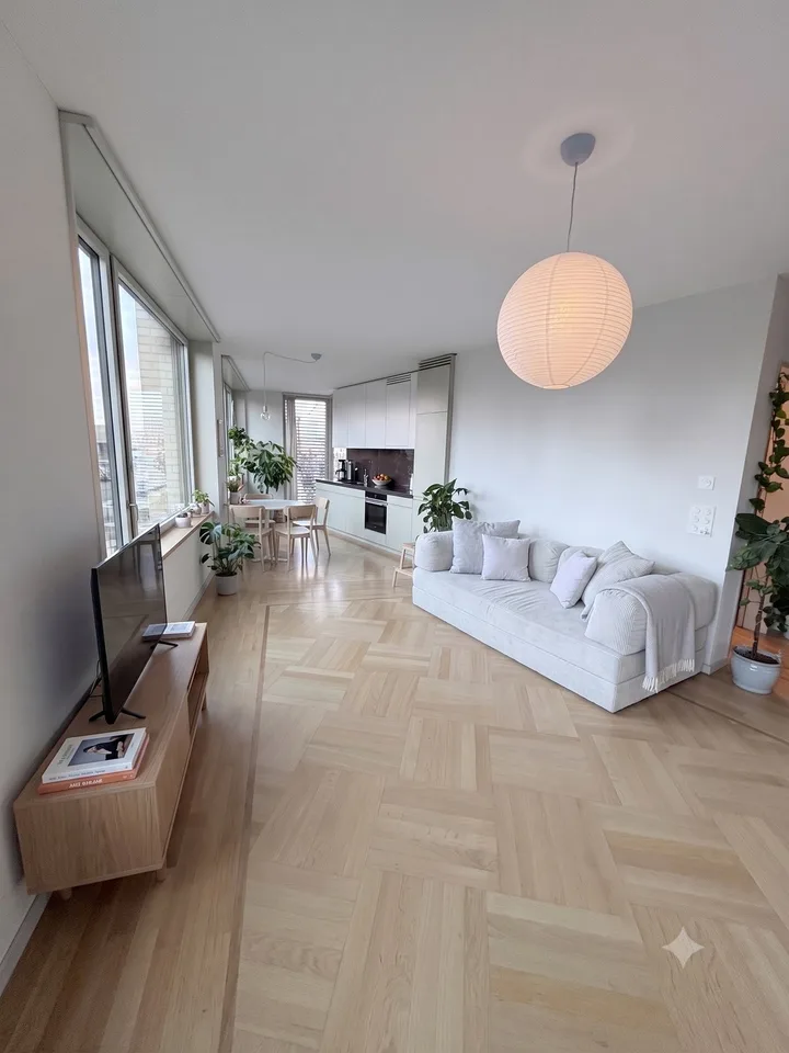 2 room zollstrasse