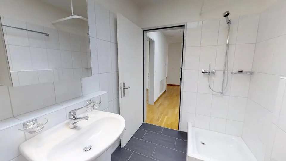 Grosszügige Dachwohnung!
