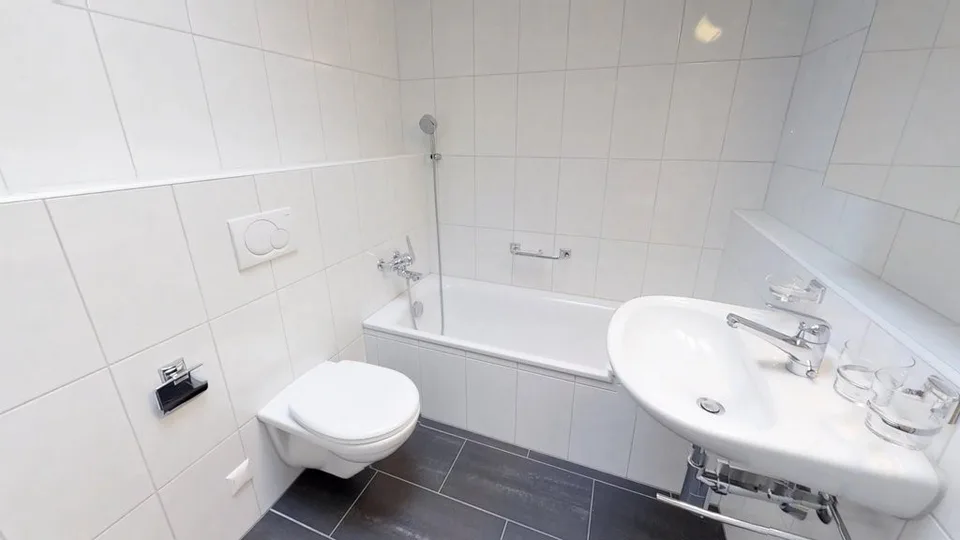 Grosszügige Dachwohnung!