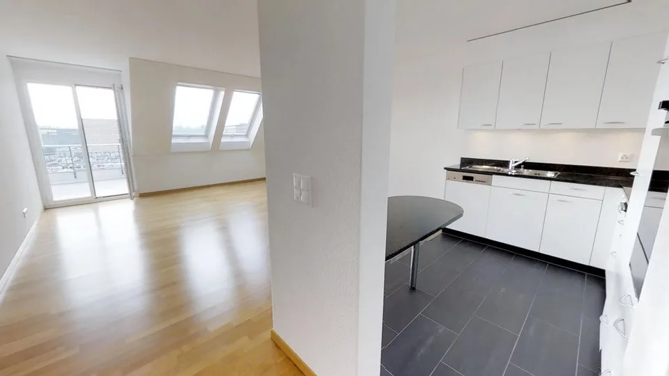 Grosszügige Dachwohnung!