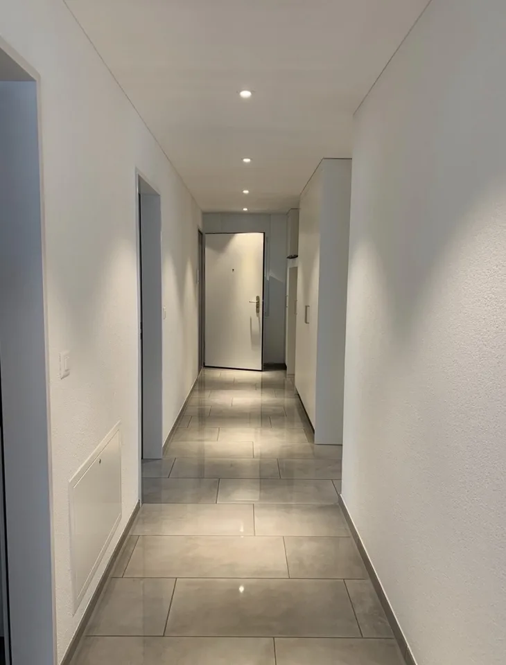 Attraktive 4.5-Zimmer-Wohnung im Eigentumsstandard mit grossem Sitzplatz