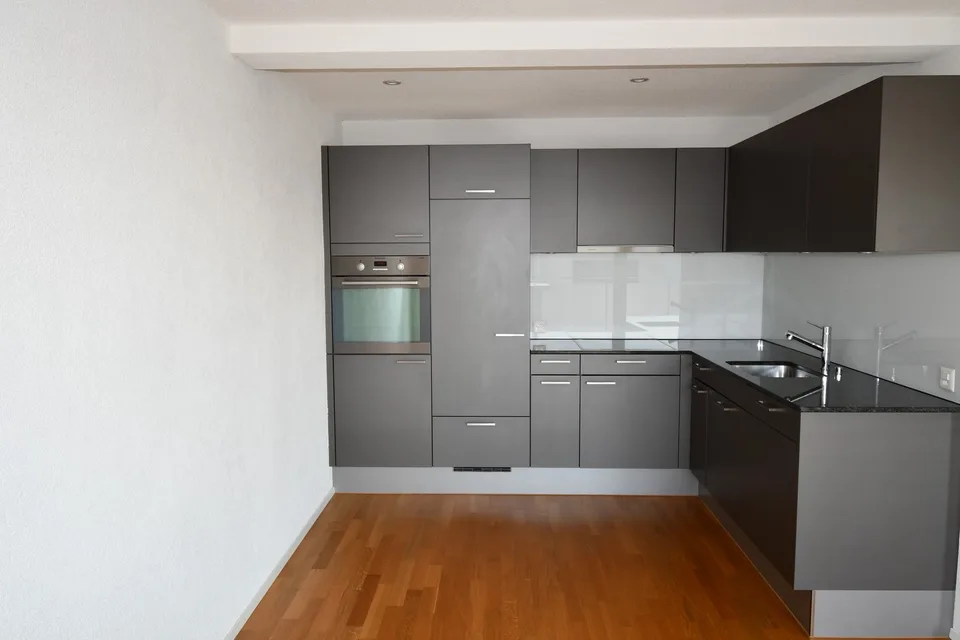 Schöne 2.5 Zimmer Attikawohnung