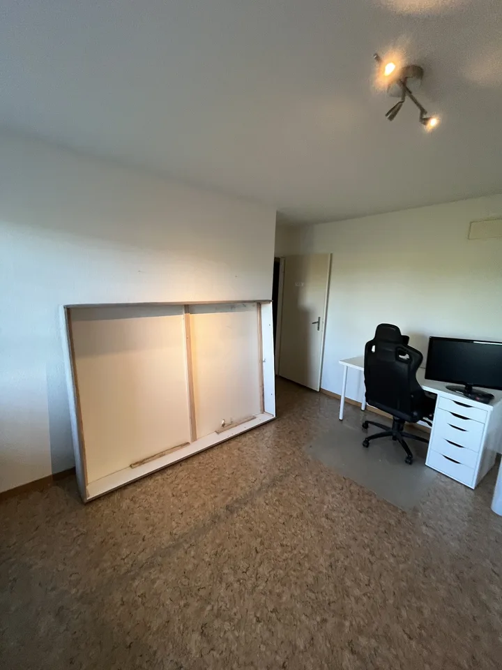 Nachmieter gesucht: Helle 2-Zimmer-Wohnung mit grossem Balkon in Effretikon