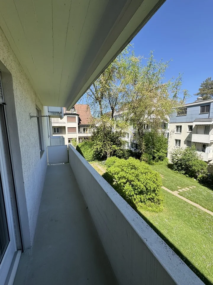 WG-Zimmer in 3.5-Zimmer-Wohnung in der Enge Zürich.