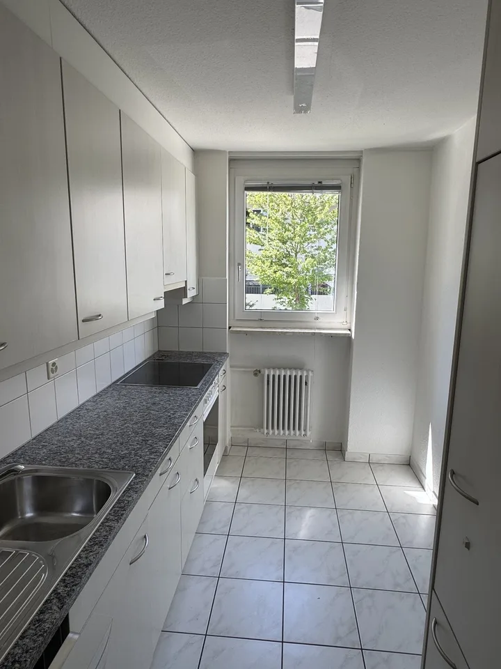 WG-Zimmer in 3.5-Zimmer-Wohnung in der Enge Zürich.