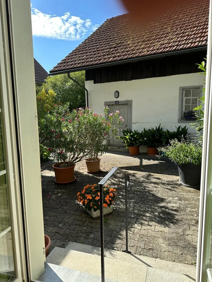WG-Wohnung für eine befristete Zeit zu vermieten.