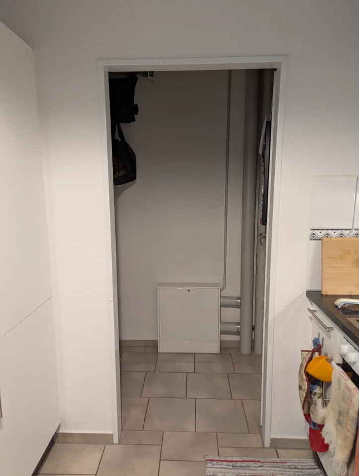 Bright 3.5-Room Apartment with Beautiful Winter Garden in Zürich Seebach